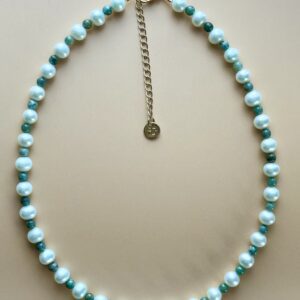 Pearl and green stone beaded necklace.
